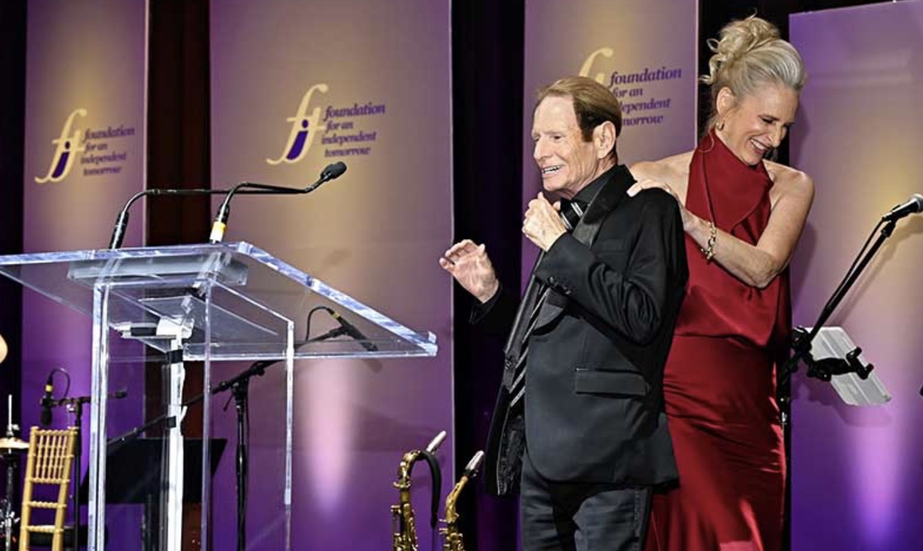 Robert Dolan and Cami Christensen, President and General Manager of the Westgate Las Vegas Resort & Casino